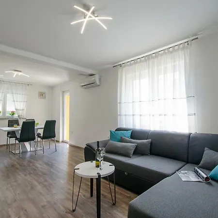 Apartamento R&d Pula