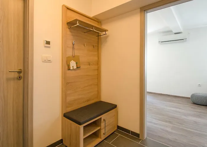 R&d 아파트 풀라